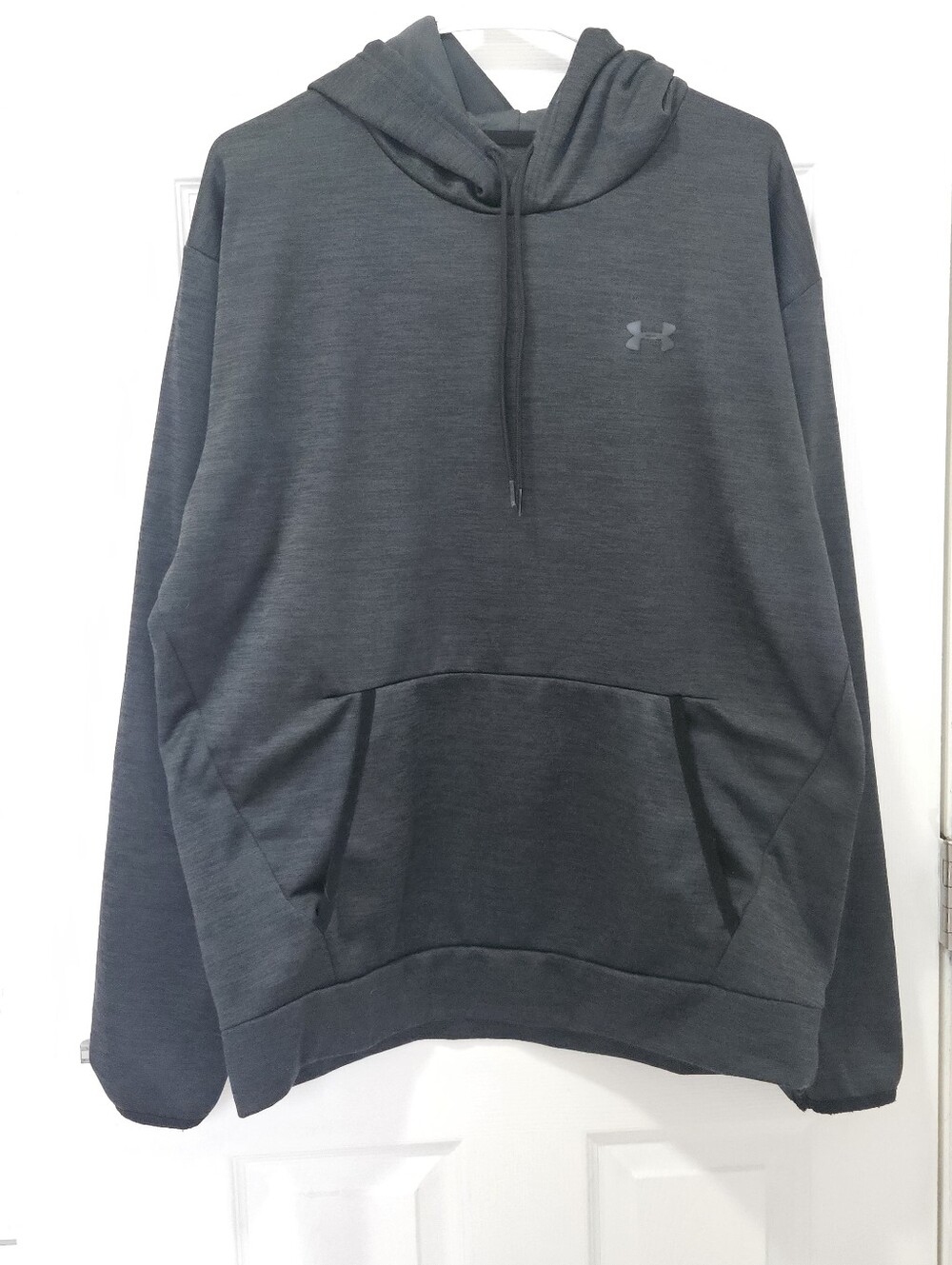 Under Armour Men's Dark Gray Pullover Hoodie